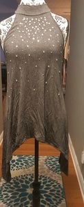 Gray top with accent beads